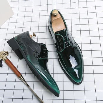 Luxus Tükör Oxford Cipő Férfi Zöld Mokaszin Tervező Formális Ruha Cipő Férfi Naplopók Hegyes Szabadalmi Bőr Férfi Cipő