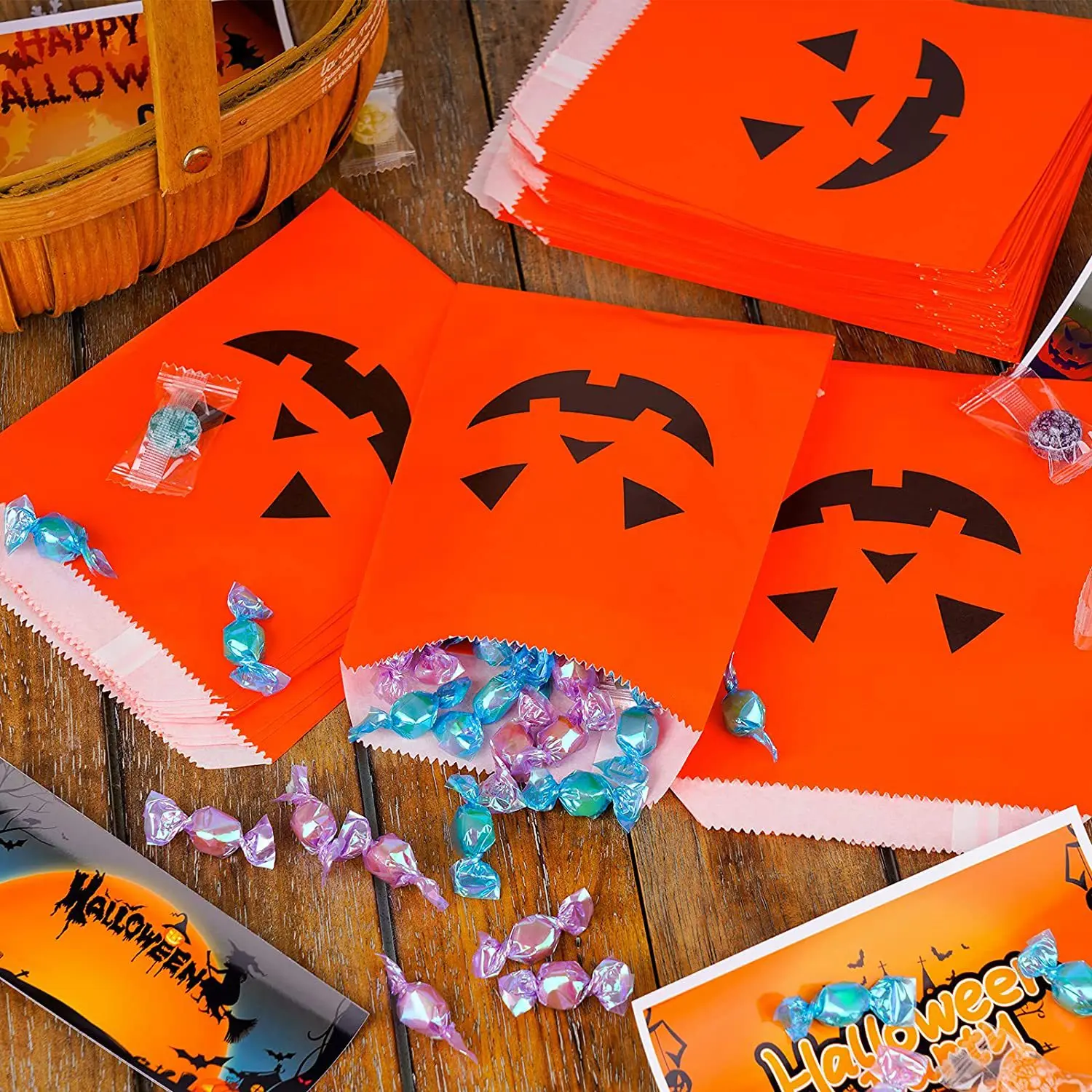 25pcs Halloween Papír Ajándék Táskák Tök Szellem Édesség Süti Táskák Gyerekeknek Ajándék Csomagolás Zsák Csokit vagy Csalunk Halloween Dekoráció - 1